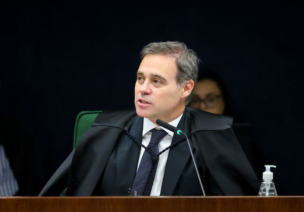 Segunda Turma do STF forma maioria para manter afastamento de Andrei da direção da PF