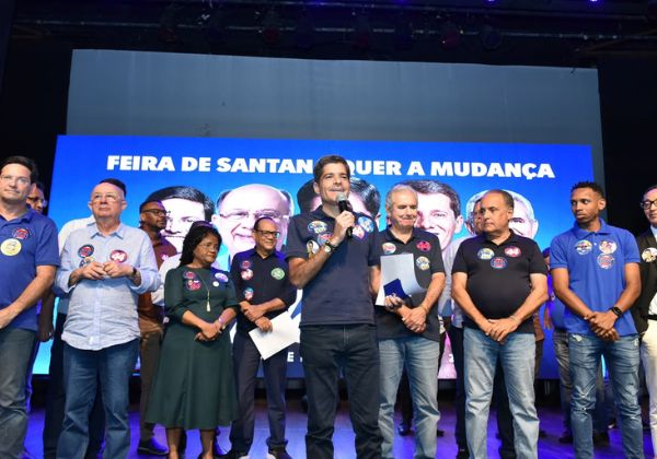 ‘Lá tem uma máquina de mentiras, cá temos Deus nos protegendo’, diz ACM Neto em encontro com evangélicos