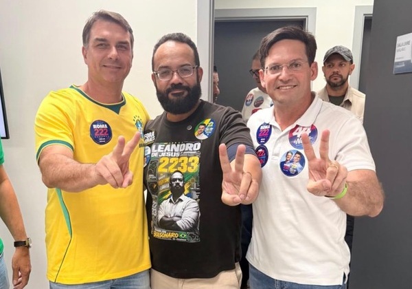 Leandro de Jesus recebe Flávio em Conquista e diz que Bahia vai 'despetizar'