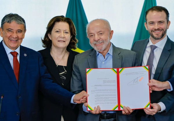 Governo terá de remanejar gastos para bancar reajuste de R$ 28,5 bi do Bolsa Família