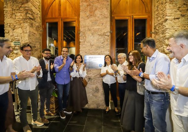 Prefeitura inaugura Casa de Espetáculos Letieres Leite no Centro Histórico de Salvador