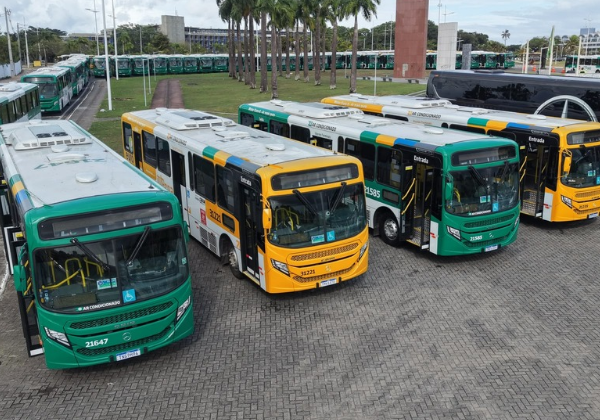 Prefeitura de Salvador inicia entrega de 700 novos ônibus para o transporte público