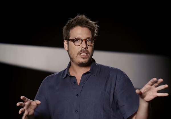 Fábio Porchat narra série sobre Master, André Valadão e Igreja Lagoinha; veja 2º episódio