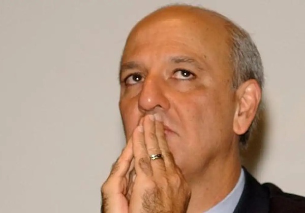 TSE barra candidatura de Arruda ao cargo de governador do DF