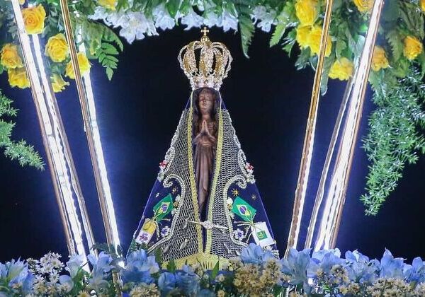 Globo pede desculpas após associar evangélicos a proposta para retirar de Aparecida o título de padroeira
