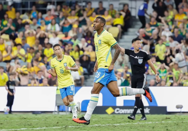 Brasil arranca empate contra Austrália no último minuto em 1º amistoso pós-Copa