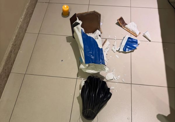 Santa Dulce dos Pobres tem imagem destruída dentro de paróquia no Subúrbio de Salvador 