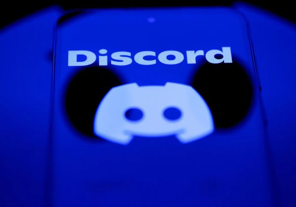 Justiça determina que Discord reforce proteção de crianças e aplica multa de R$ 100 mil por dia 