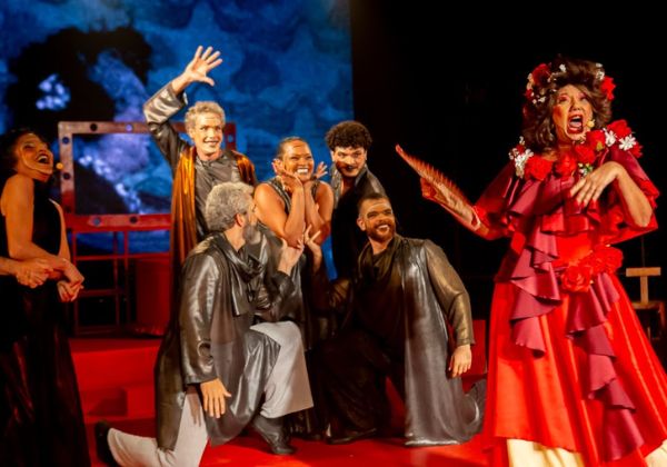 ‘Nilda: Uma Mulher Retada’ retorna ao Teatro Vila Velha 