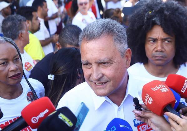 Rui Costa diz que Jerônimo não foi a debate porque preferiu participar de ato com Lula