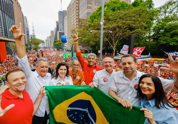Em ato na Paulista, Jerônimo pede voto de ‘todos os nordestinos’ para eleger Lula no 2º turno