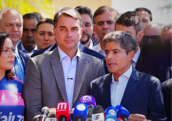 ACM Neto reforça apoio a Flávio e defende mudança na Bahia: ‘Não podemos ficar na contramão’
