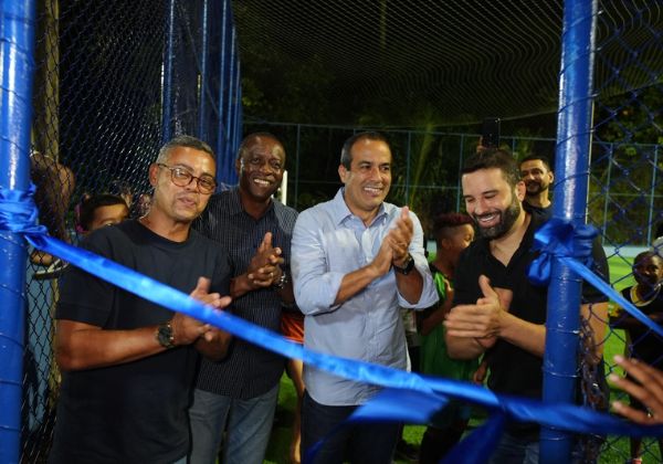 Salvador entrega 100 casas reformadas e nova arena esportiva no Arraial do Retiro