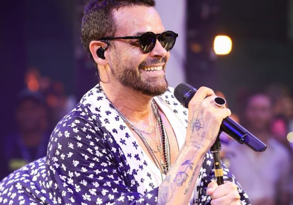 Alexandre Peixe divide o sábado entre o Axézin Alphaville e show em Praia do Forte