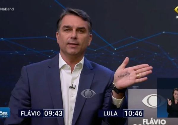 16 mentiras, 5 equívocos e 2 verdades de Flávio Bolsonaro no debate da Band