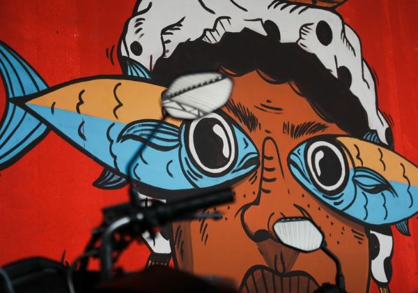 Feira de São Joaquim ganha galeria de arte mural em Salvador 