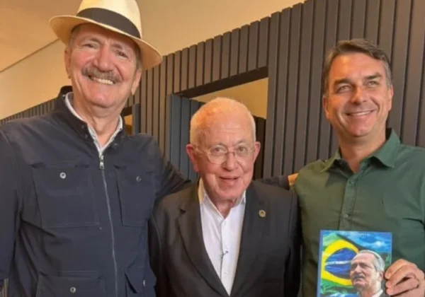 Ex-aliados de Lula declaram apoio à candidatura de Flávio Bolsonaro no 2º turno
