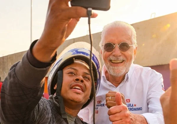 Após vitória de Lula, Wagner defende mais presença digital no novo governo
