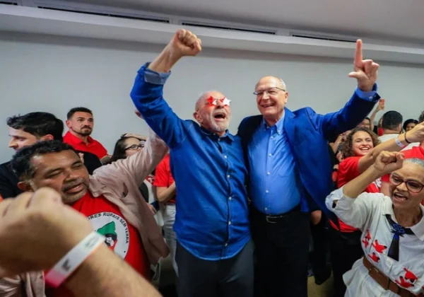 Imprensa internacional destaca vitória histórica de Lula: 'O estadista mais influente da América Latina'