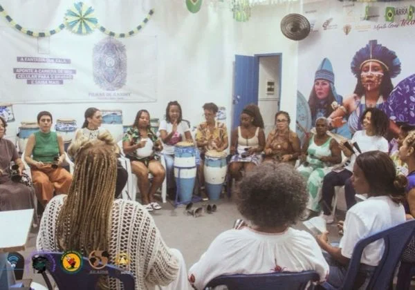 Afoxé Filhas de Gandhy promove roda de conversa e bazar solidário no Outubro Rosa