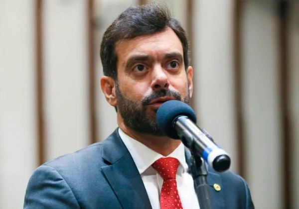 Oposição critica aumento do ICMS sobre combustíveis e gás de cozinha e culpa Jerônimo